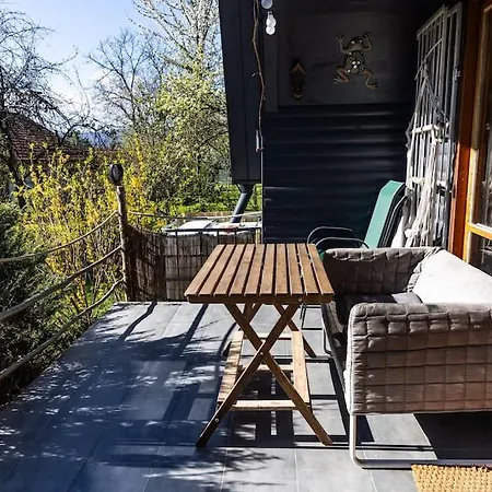 Chalet Bringas Vityillo - *
